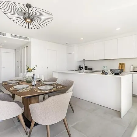 Luxury Penthouse With Ocean View Lägenhet